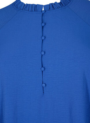 Bluse med volanger og knapper, Deep Ultramarine, Packshot image number 2