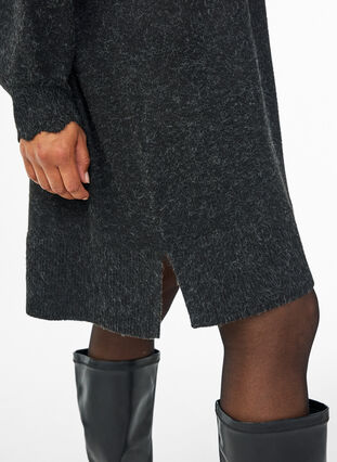 Zizzi Kort strikket kjole med bølget fold og splitt, Grå, Model image number 3