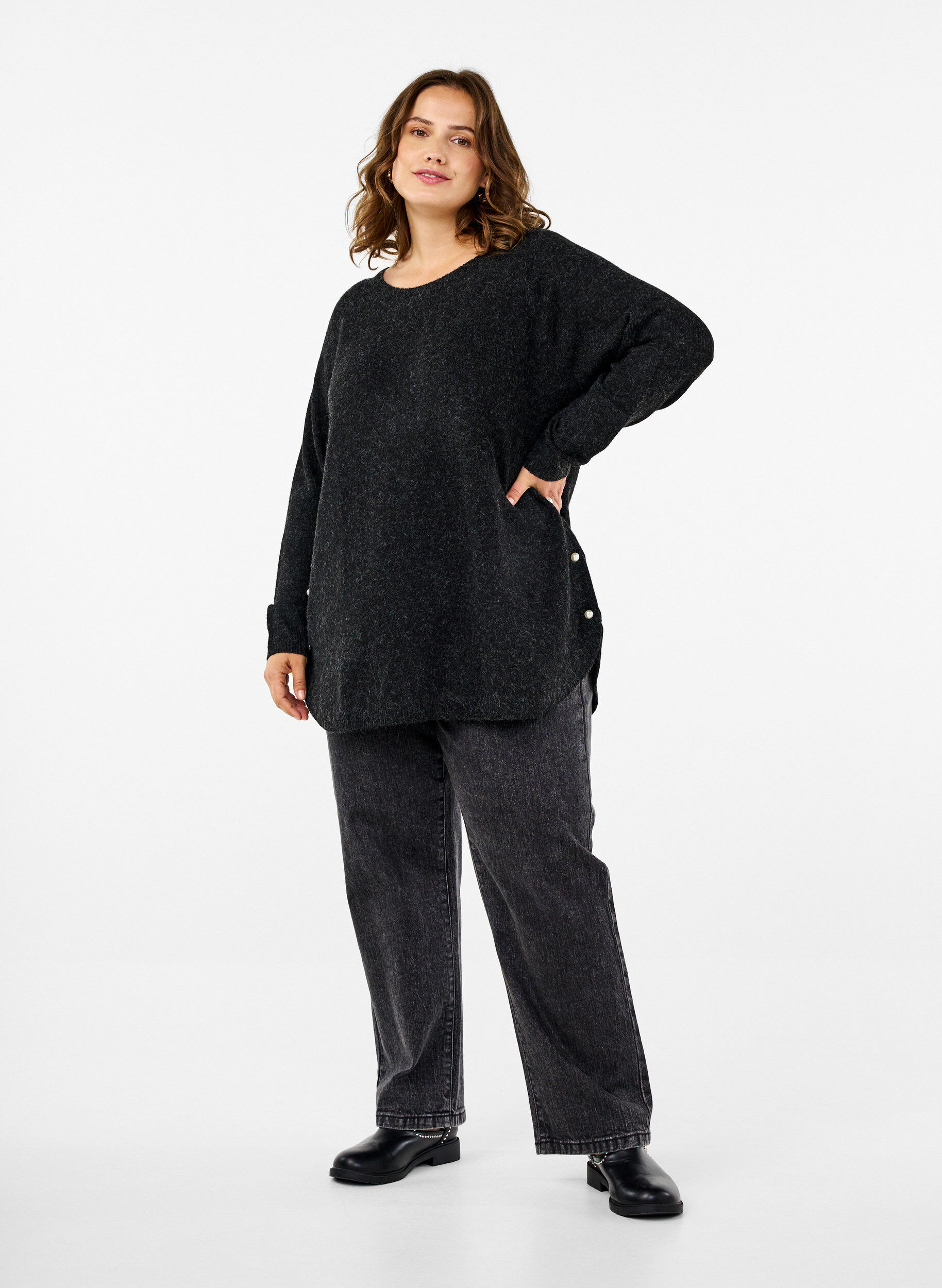 Zizzi Strikket bluse med perledetaljer, Dark Grey Melange, Model image number 2