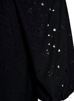 Zizzi Bluse med korte puffede ermer og hullmønster, Svart, Packshot image number 3