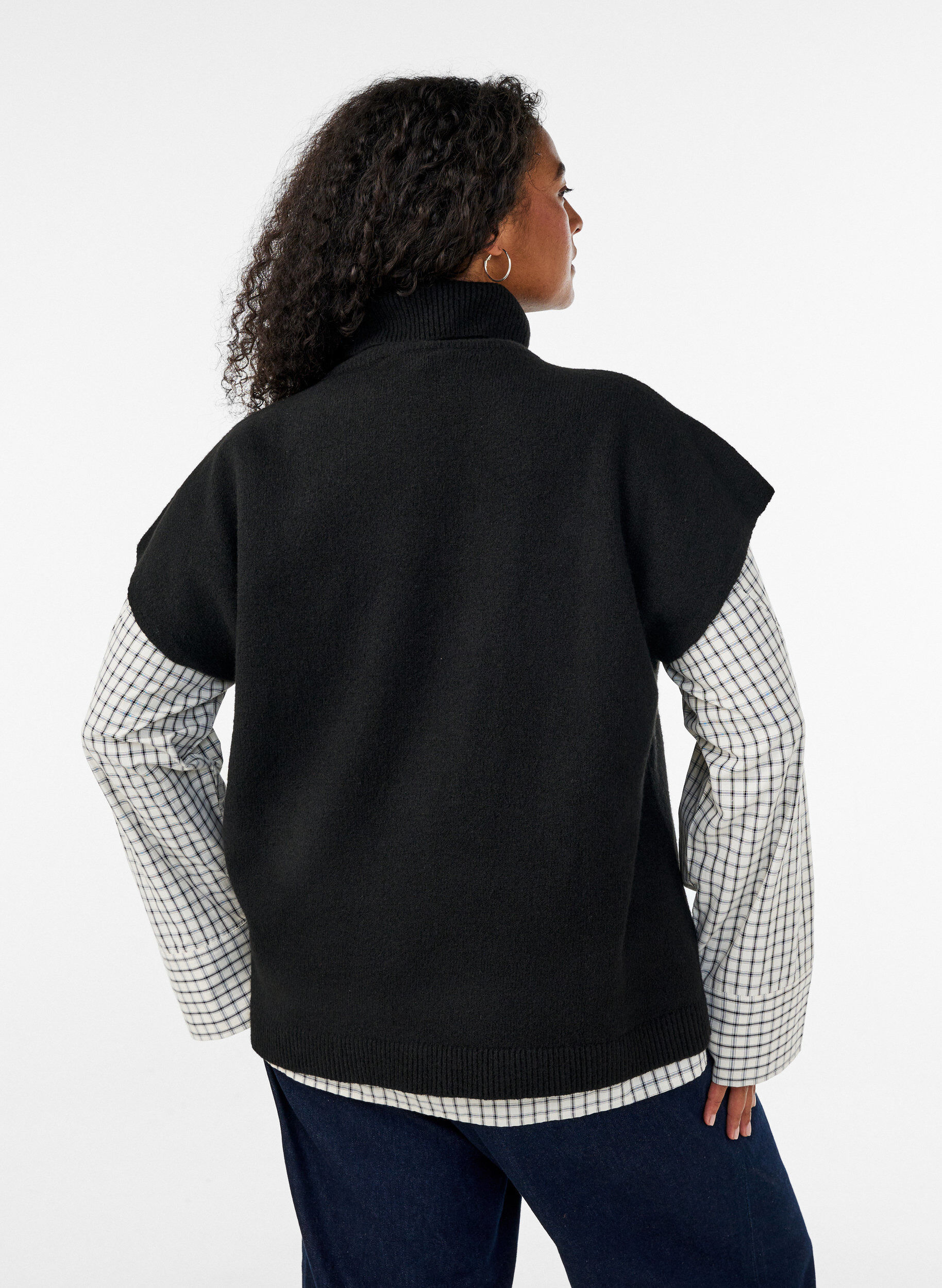 ZizziStrikket vest med h&oslash;y hals, Svart, Model image number 2