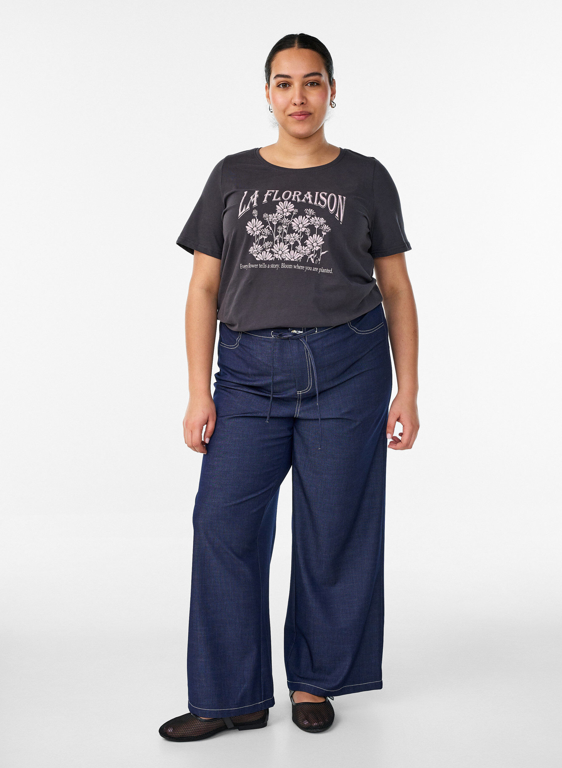 ZizziT-skjorte med trykk, Gr&aring;, Model image number 1