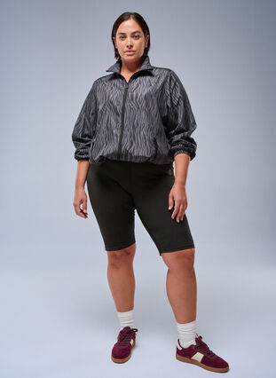 Zizzi Lange tettsittende treningsshorts, Svart, Image image number 0