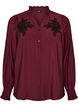 Skjortebluse med broderte blomsterapplikasjoner, R&oslash;d, Packshot image number 0