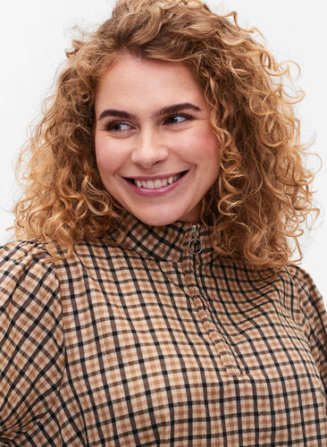 3/4 ermet rutete kjole med glidelås, Brown Check , Model image number 2