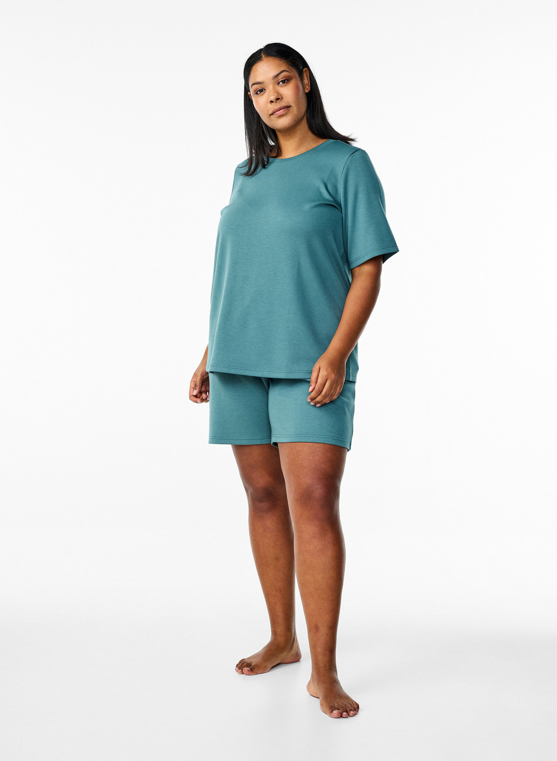 Zizzi T-skjorte i modal blanding, Gr&oslash;nn, Model image number 1