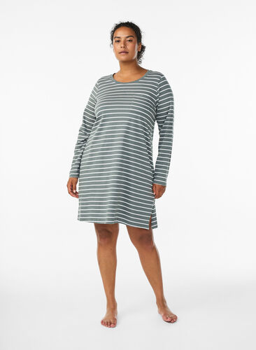 Zizzi Stripet nattkjole i økologisk bomull, Grønn, Model image number 1