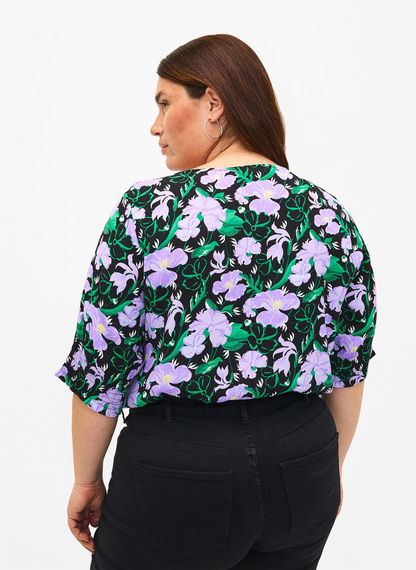 Bluse i viskose med knapper, Black Small Flower, Model image number 1