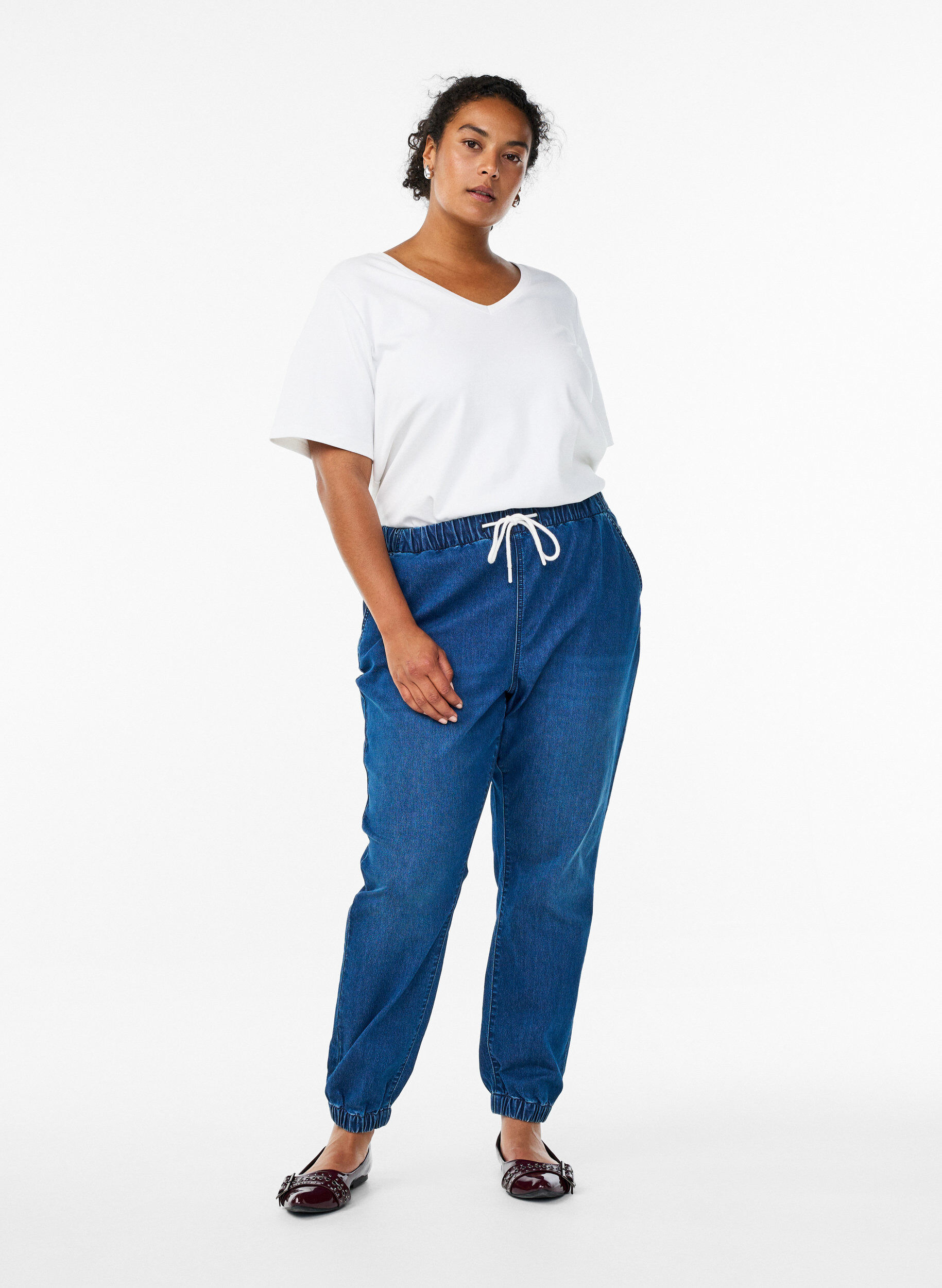 ZizziJoggebukse i denim med lommer, Bl&aring;, Model image number 1