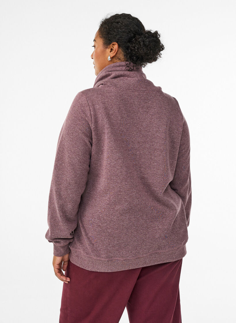 Genser med h&oslash;y hals og lommer, R&oslash;d, Model image number 2
