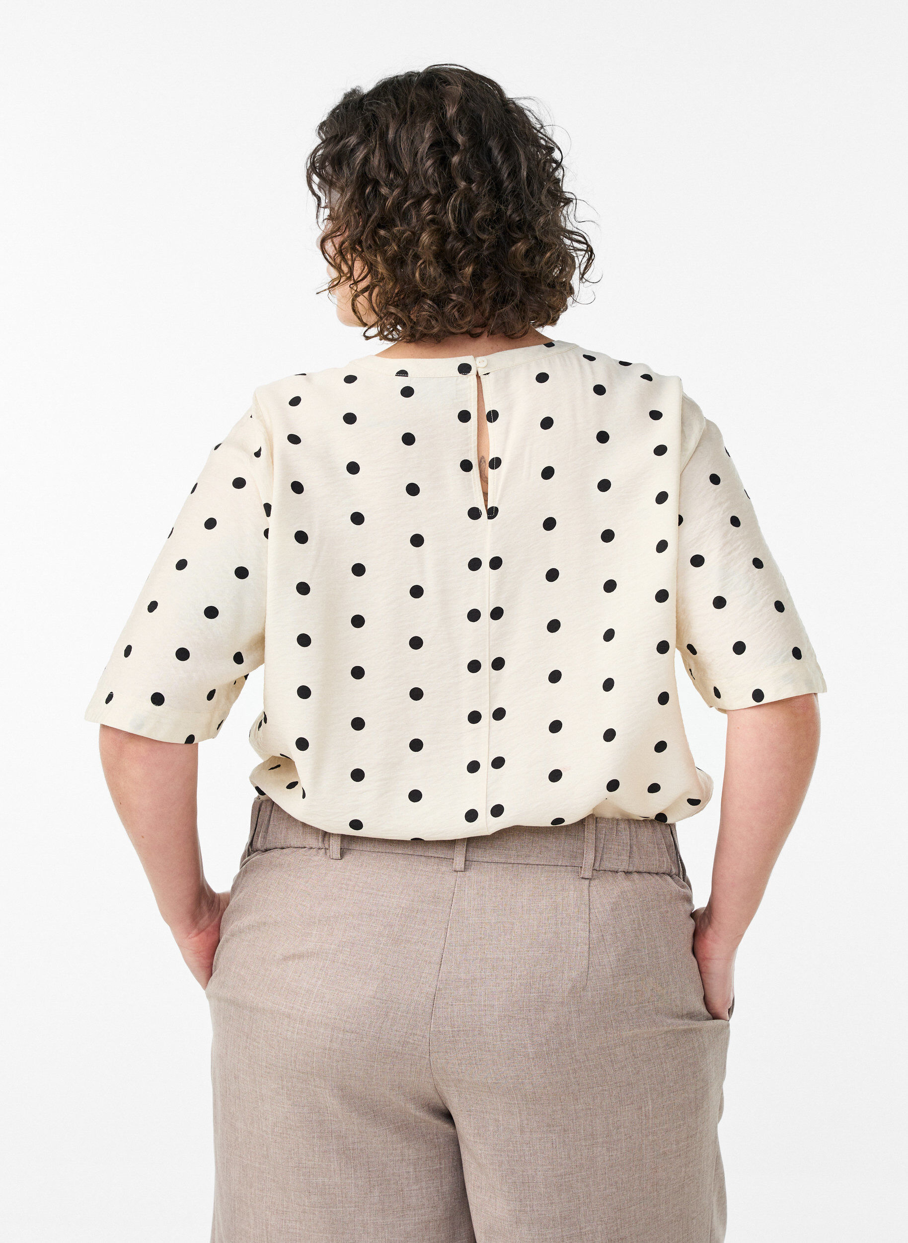 ZizziViskose bluse med flekker og 1/2 ermer, Vanilje, Model image number 2