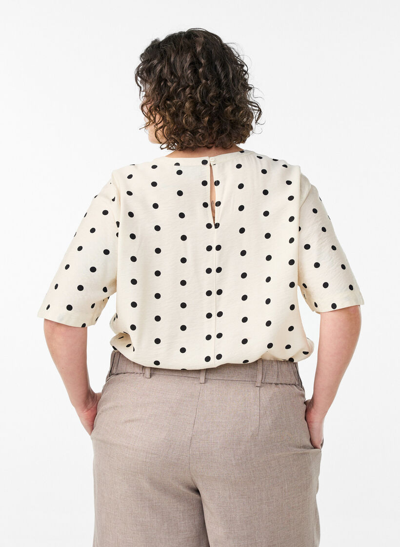 Viskose bluse med flekker og 1/2 ermer, Vanilje, Model image number 2