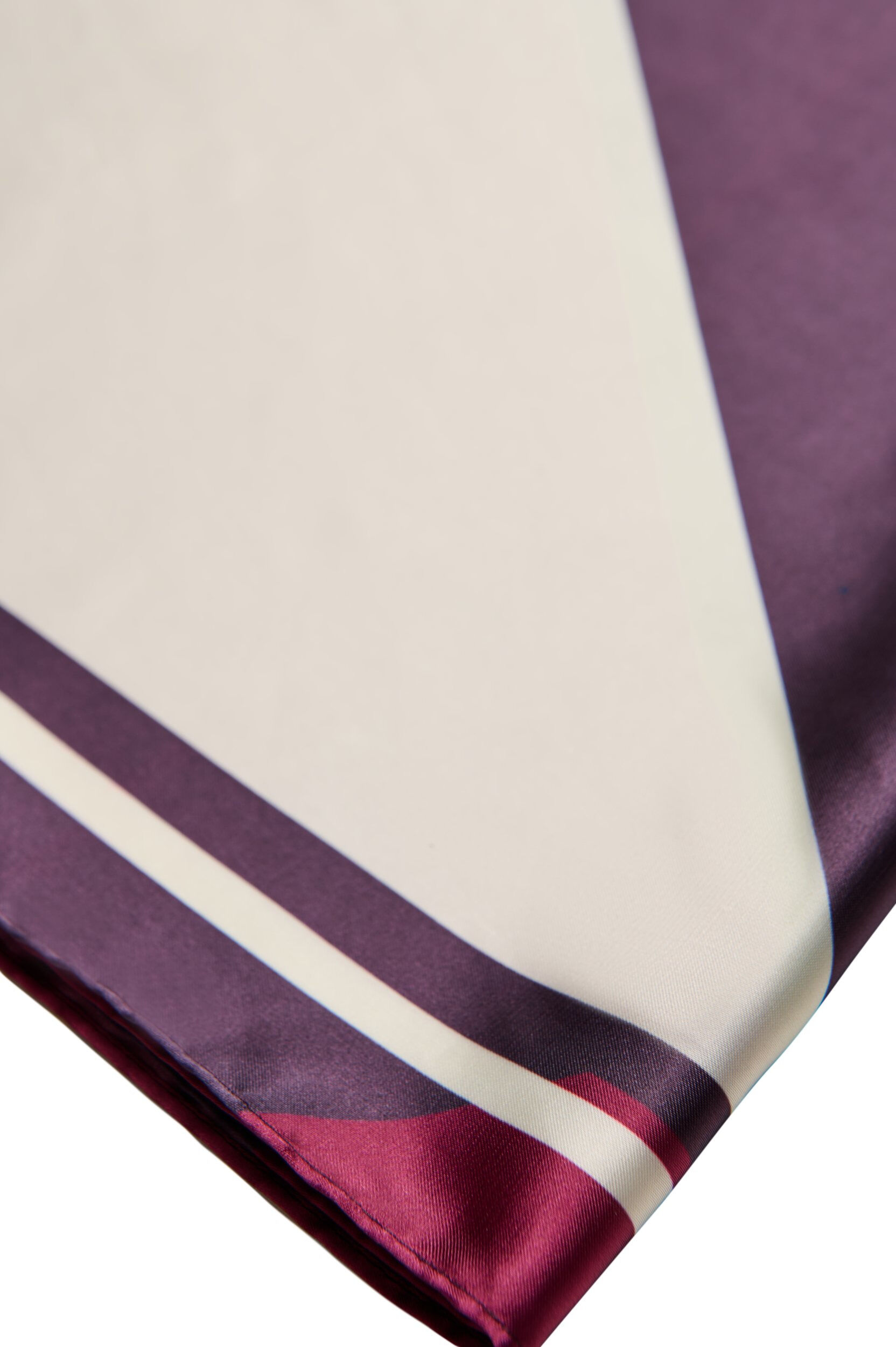 ZizziFirkantet skjerf i satin-look med m&oslash;nstret design, Lilla, Packshot image number 1