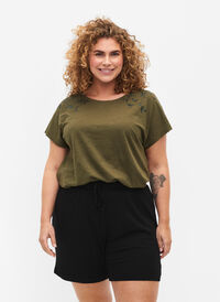 Løs shorts i viskose med ribb, Black, Model