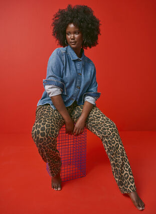 Zizzi Emily jeans med leopardtrykk, Brun, Image image number 0