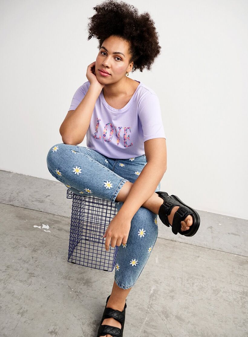 Jeans med detaljer, , Model
