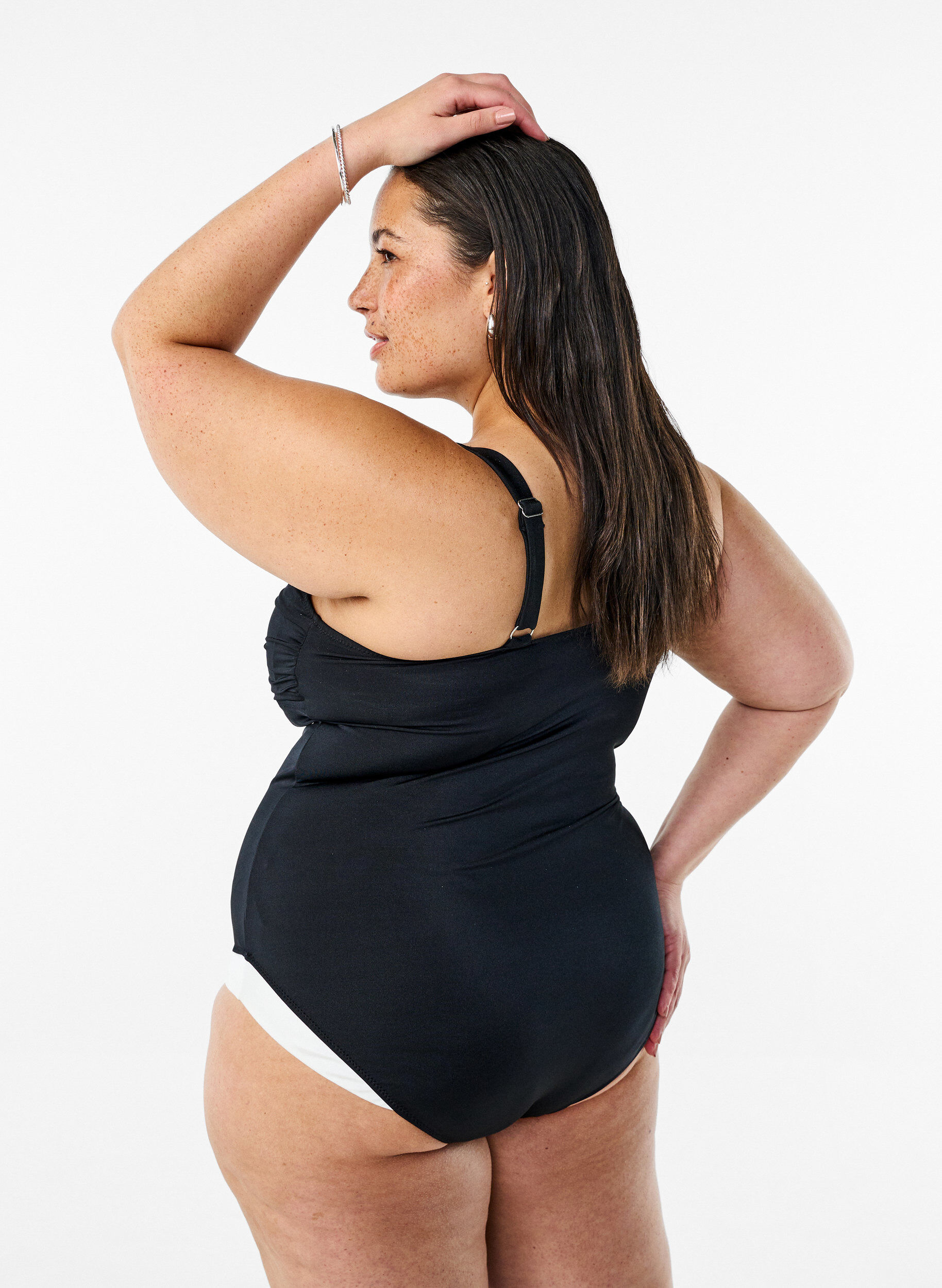 Zizzi Badedrakt med polstring og kontrastdetaljer, Svart, Model image number 1