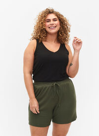 Løs shorts i viskose med ribb, Thyme, Model