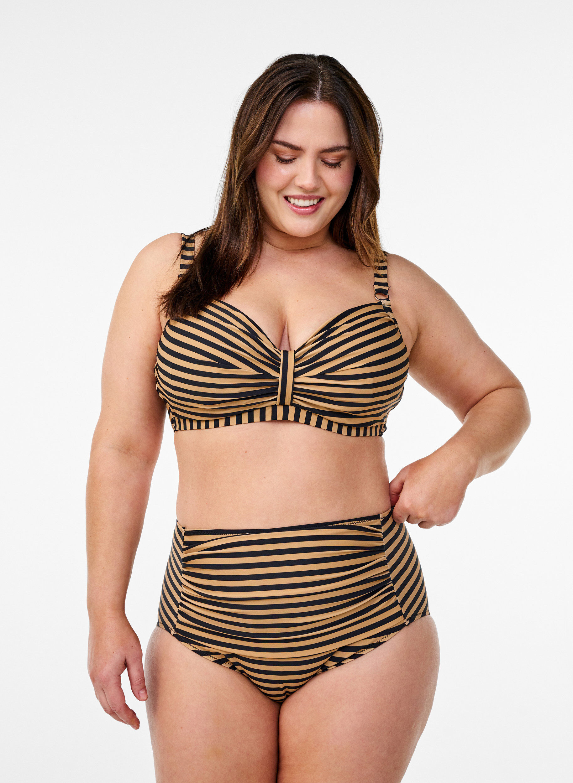 ZizziBikinioverdel med b&oslash;yle og m&oslash;nster, Brun, Model image number 1