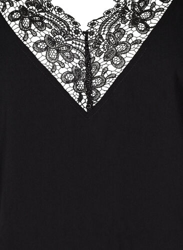 Topp med V-hals og blonder, Black, Packshot image number 2