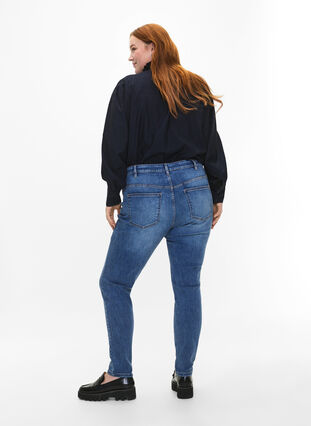 Sanna-jeans med supersmal passform og knappelukking, Blue denim, Model image number 1