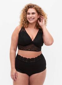 2-pack Hipsters med blondekant og høy midje, Black, Model