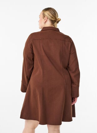 Zizzi Kort kjole i twill med glidelås, Brun, Model image number 2