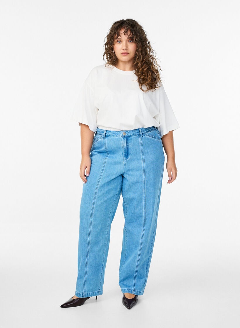 Kiana-jeans med straight fit og markante s&oslash;mmer, Bl&aring;, Model