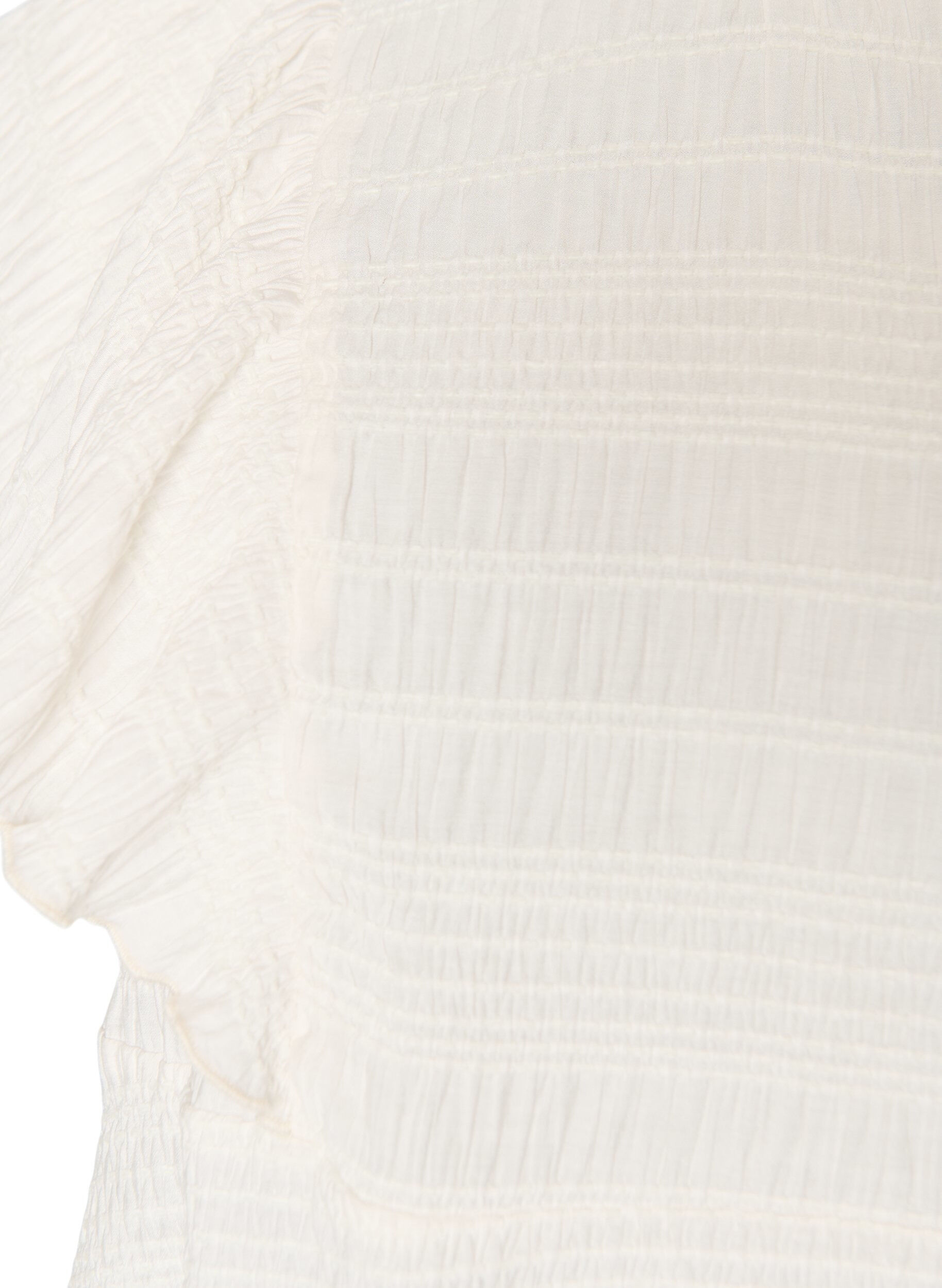 ZizziBluse med smockstruktur og volangermer, Vanilje, Packshot image number 2