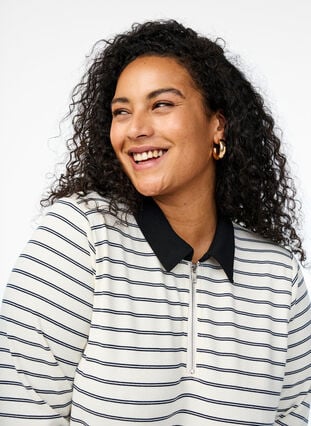 Zizzi Stripete poloskjorte med glidelås, Hvit, Model image number 3