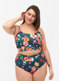 Bikinitruse med mønster og høyt liv, Meave Print, Model