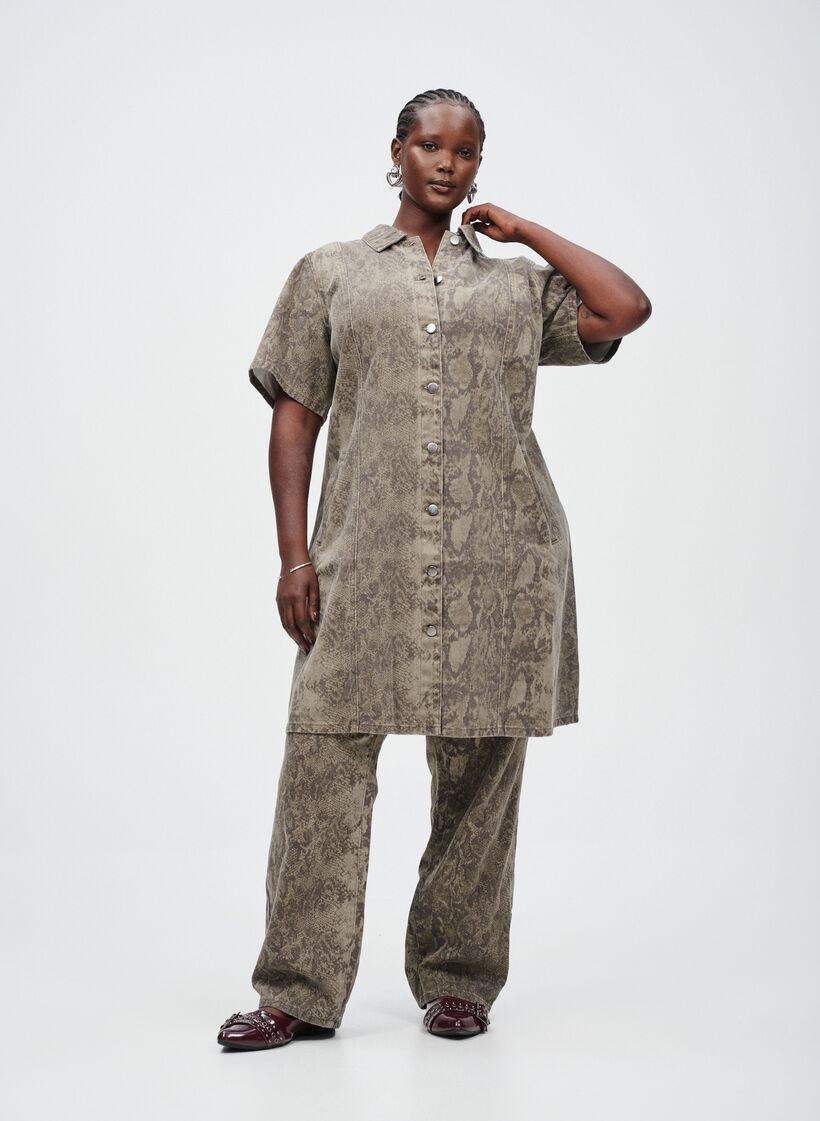 Denim-sett med slangetrykk, , Model