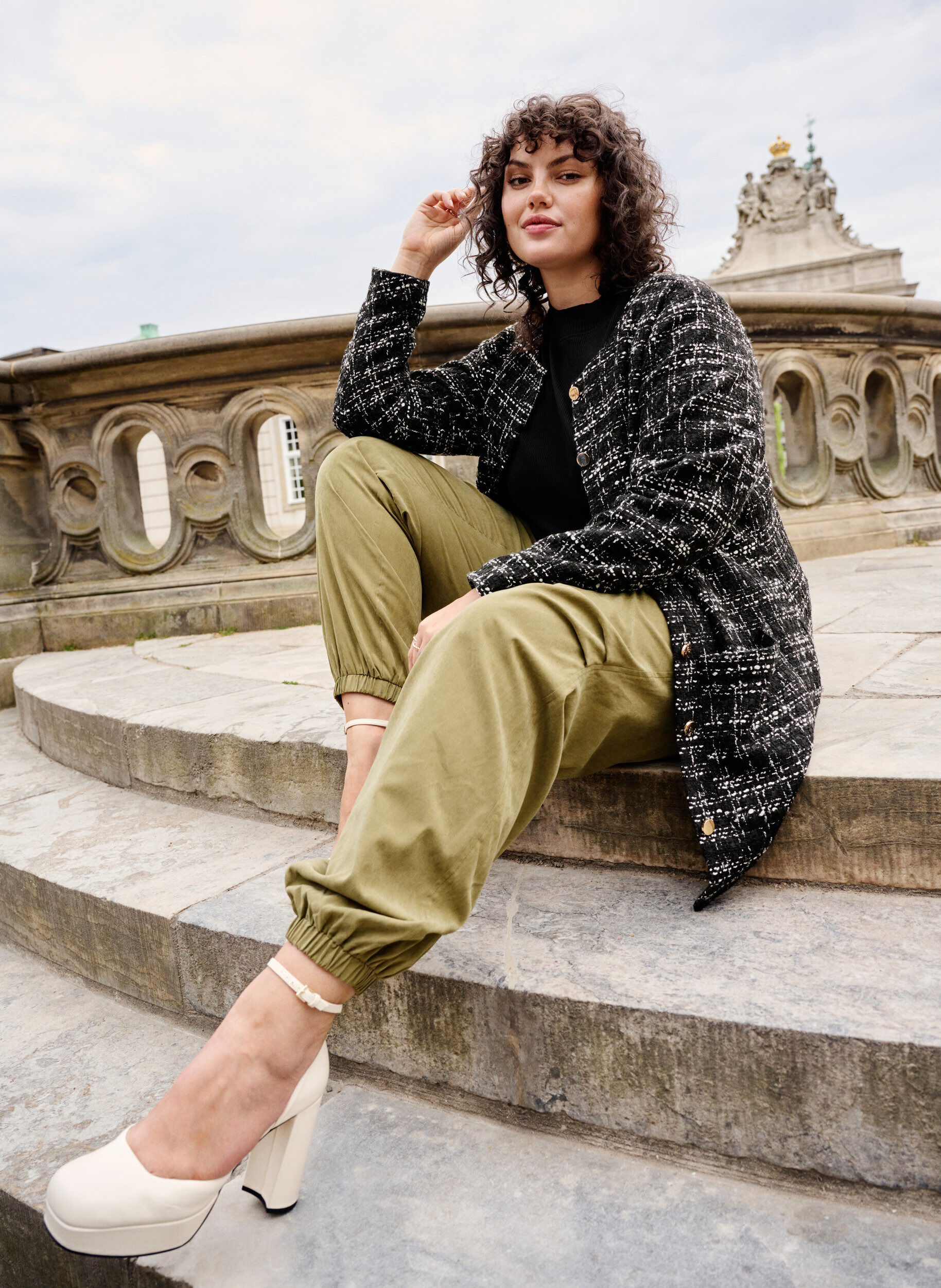 Zizzi L&oslash;se bukser med strikk, Martini Olive, Image image number 0