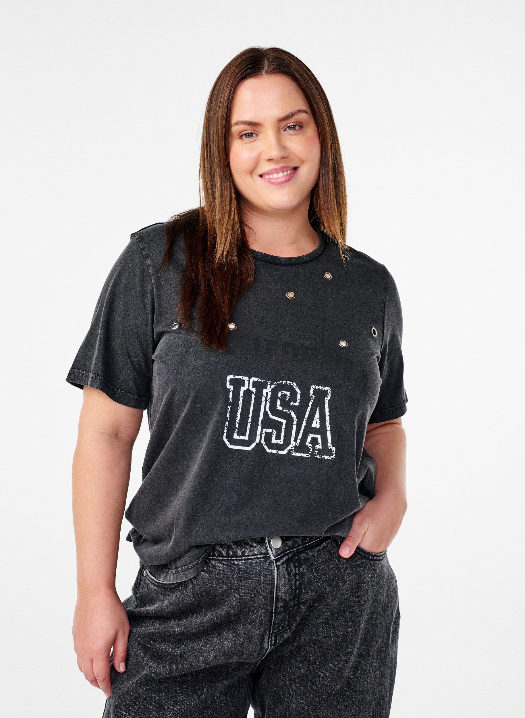 Zizzi T-skjorte med maljer og trykk, Grey Washed , Model image number 0