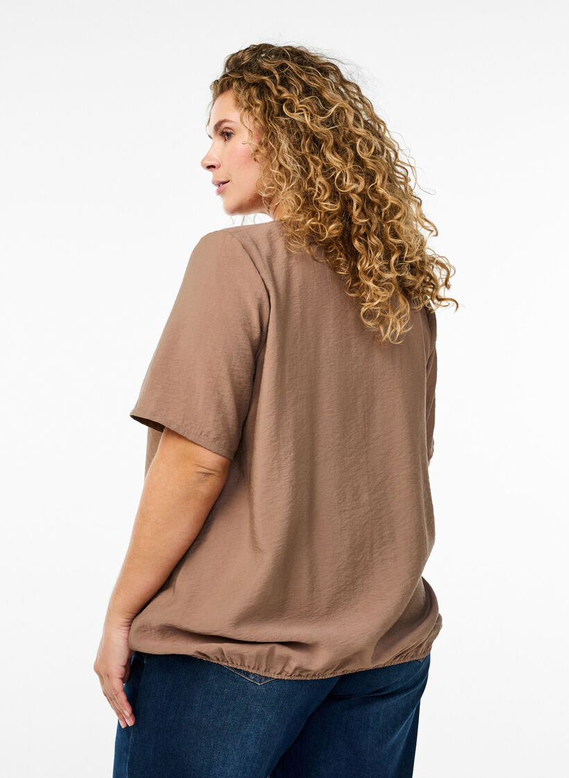 Kortermet bluse med elastisk fold, Brun, Model image number 2