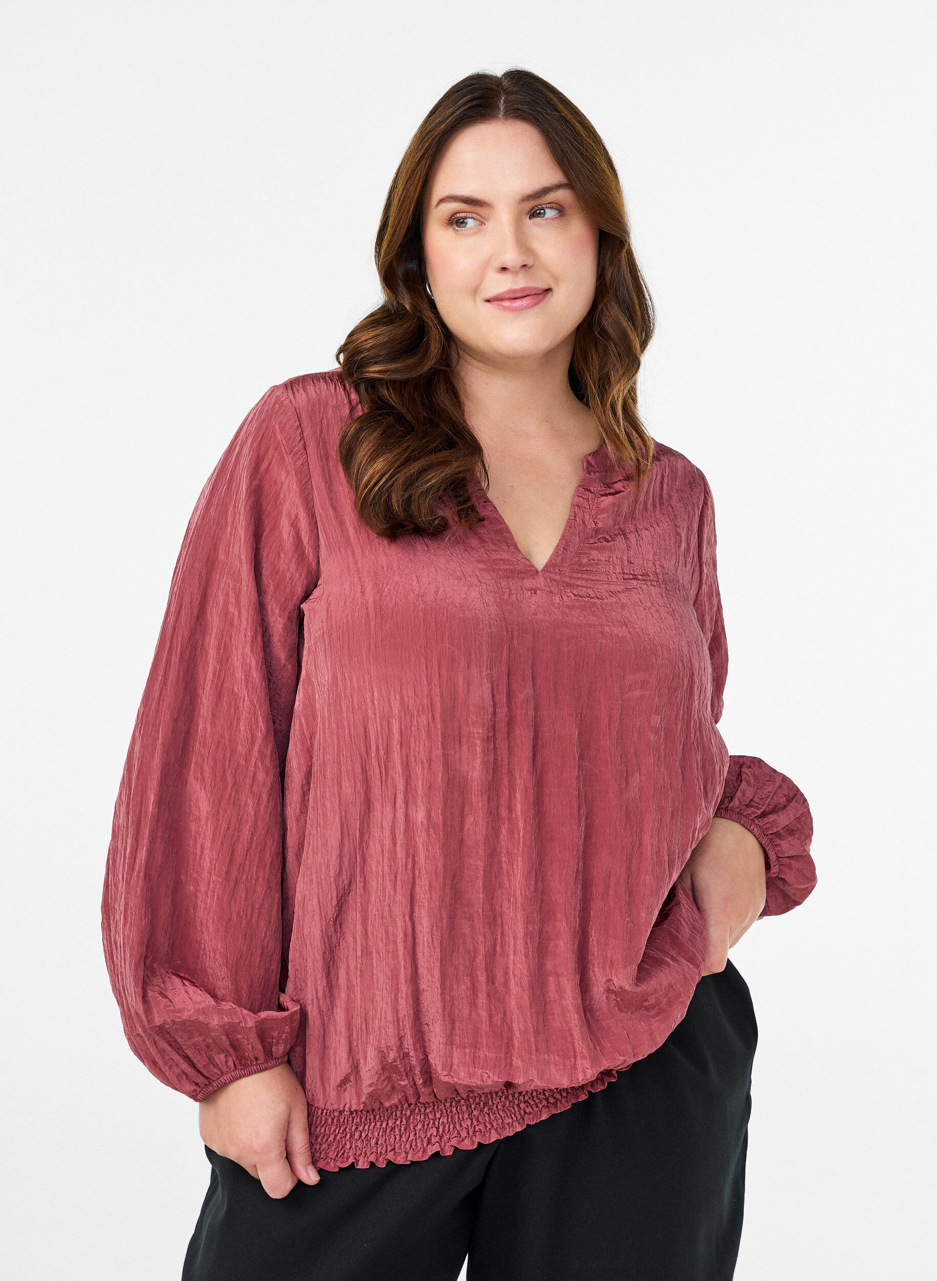 Bluse med V-hals og kr&oslash;llete tekstur, Rosa, Model