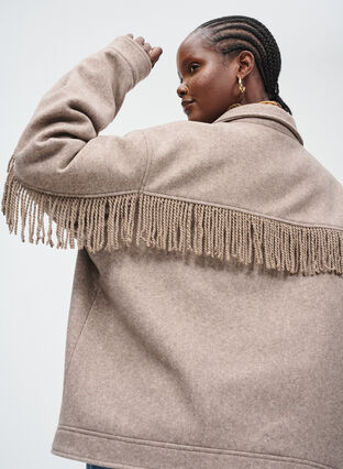 Zizzi Jakke med frynser, , Model