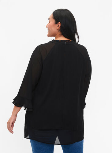Bluse som er asymmetrisk nederst og med 3/4 ermer, Black, Model image number 1