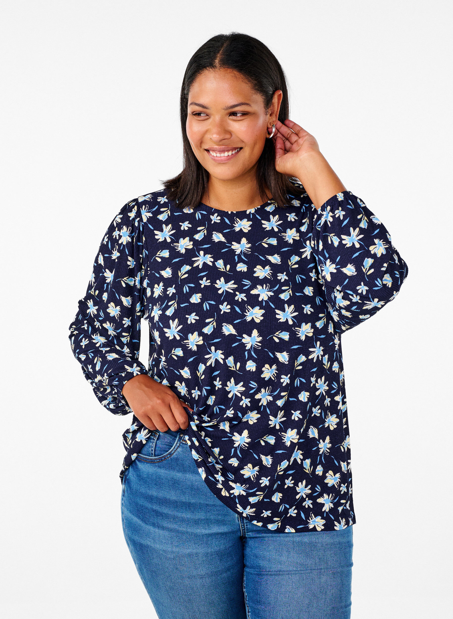 Zizzi Bluse med lange ermer og blomstertrykk, Bl&aring;, Model image number 0