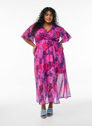 Zizzi Lang chiffonkjole med blomstertrykk og korte ermer, Rød, Model image number 0