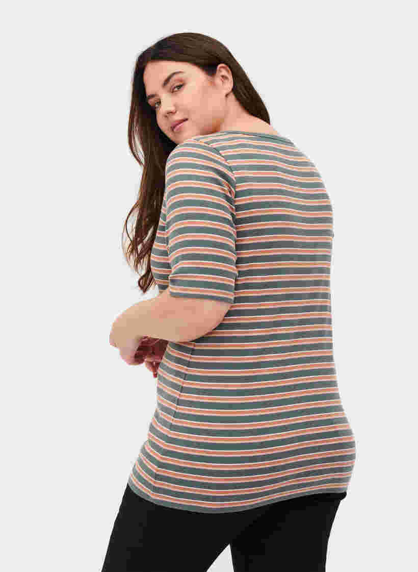 Stripete T-skjorte i bomull med ribbet struktur, Balsam Green Stripe, Model image number 1
