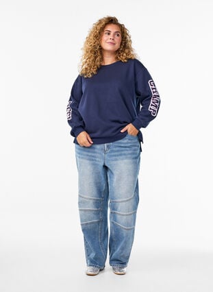Zizzi Genser med statement-trykk på ermene og ryggen, Navy Blazer, Model image number 3