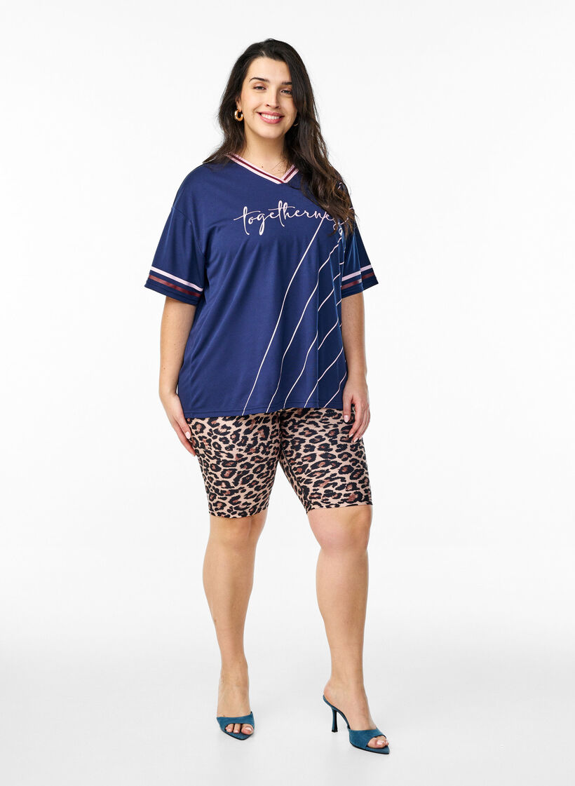 Tilpassede shorts med sidelommer, Brun, Model image number 1