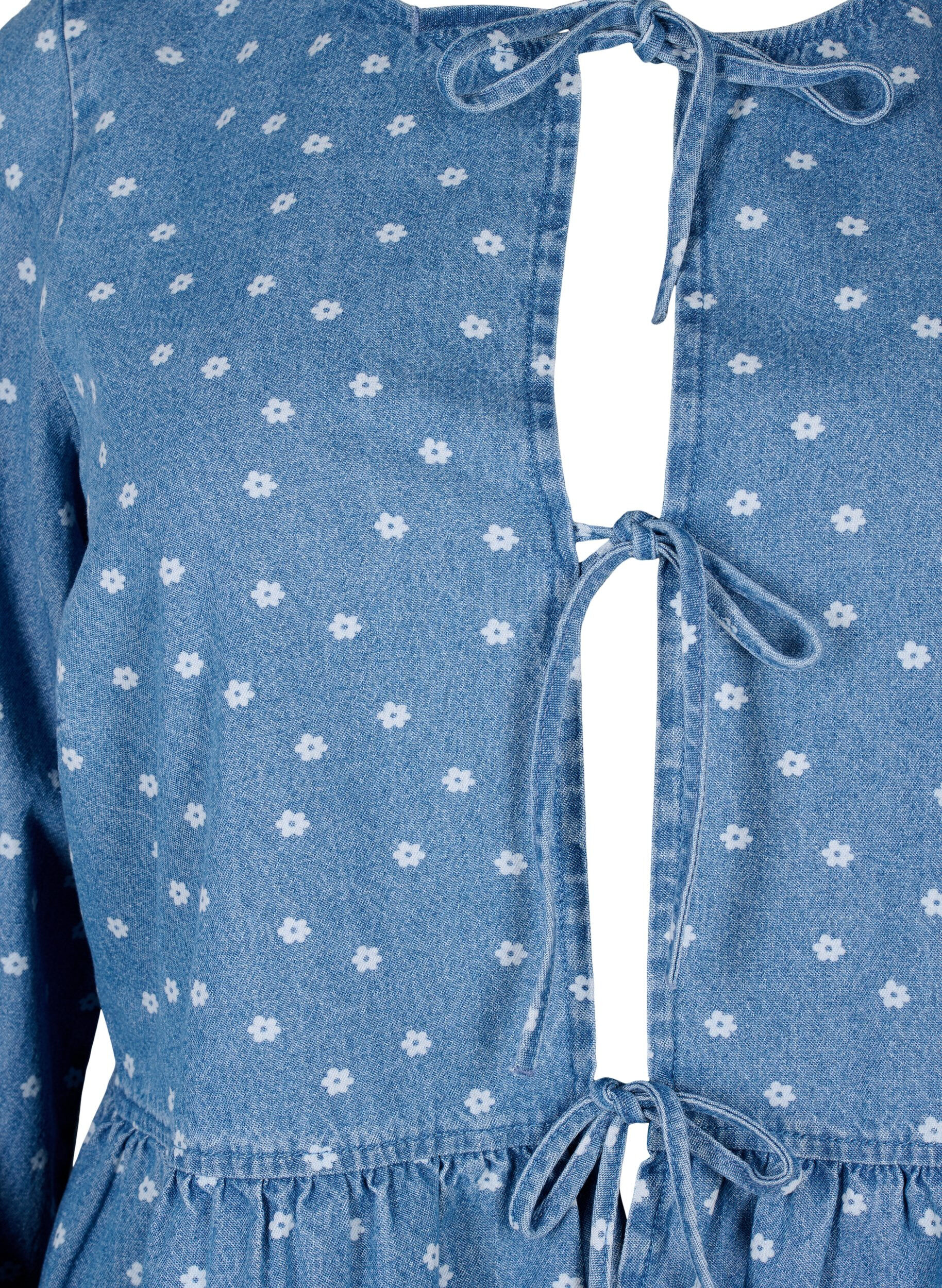 Zizzi Peplumbluse i denim med knyting, Light Blue w.Flowers, Packshot image number 2