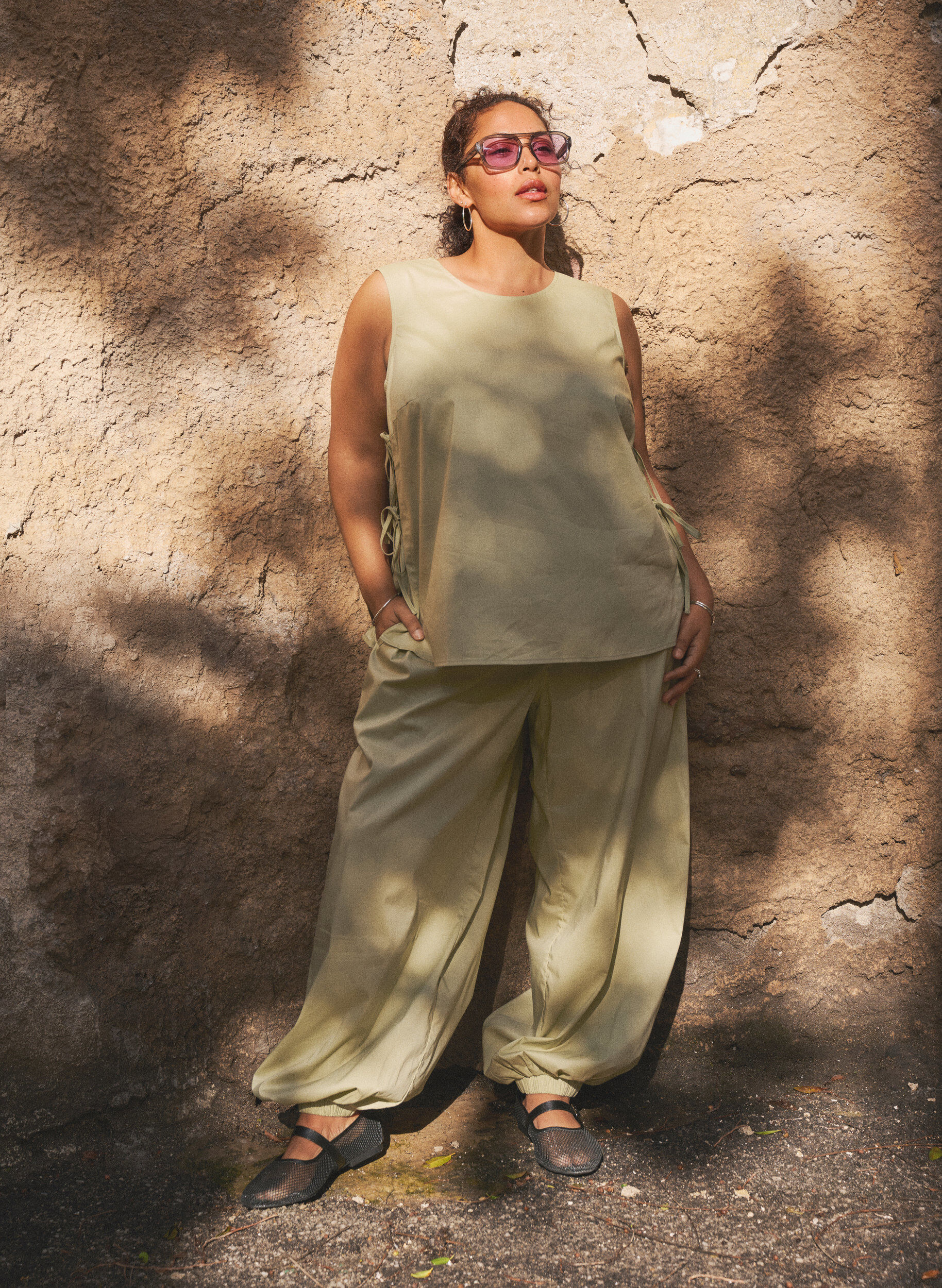 Zizzi Ballongbukser med h&oslash;y midje og elastisk midjeb&aring;nd, Gr&oslash;nn, Image image number 0