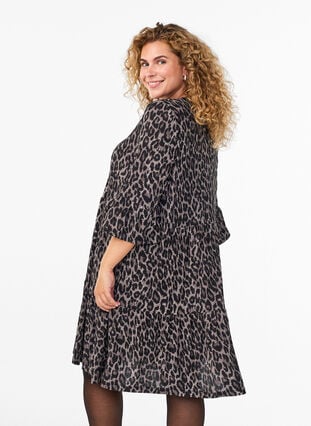 Zizzi Kort A-linje kjole med leopardmønster, Grå, Model image number 2