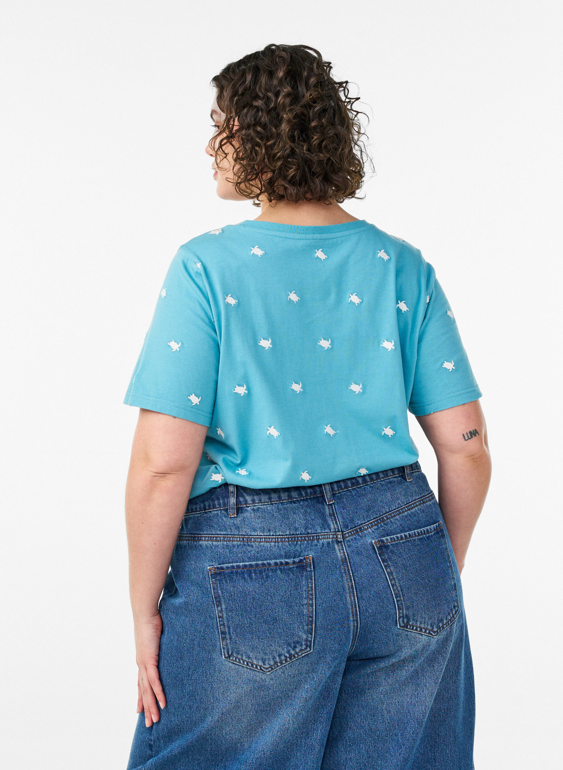 ZizziT-skjorte i &oslash;kologisk bomull med broderte motiv, Bl&aring;, Model image number 2