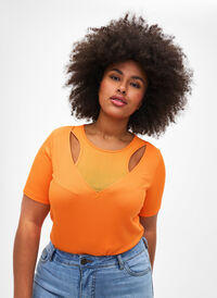 Tettsittende bluse med V-hals og nettingdetaljer, Vibrant Orange, Model