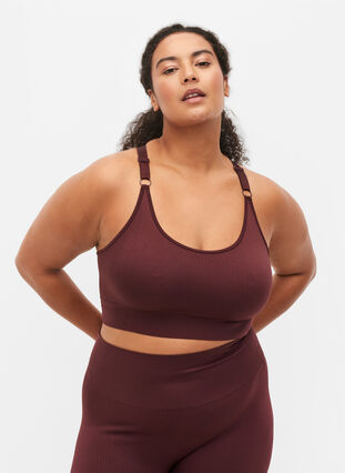 Sømløs sports-BH i ribbet materiale, Fudge, Model image number 0