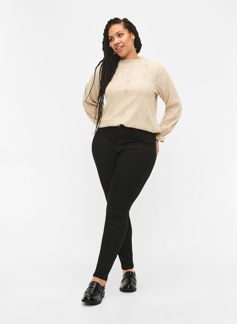 Bluse med volanger og tone-i-tone-mønster, Sand, Model image number 2